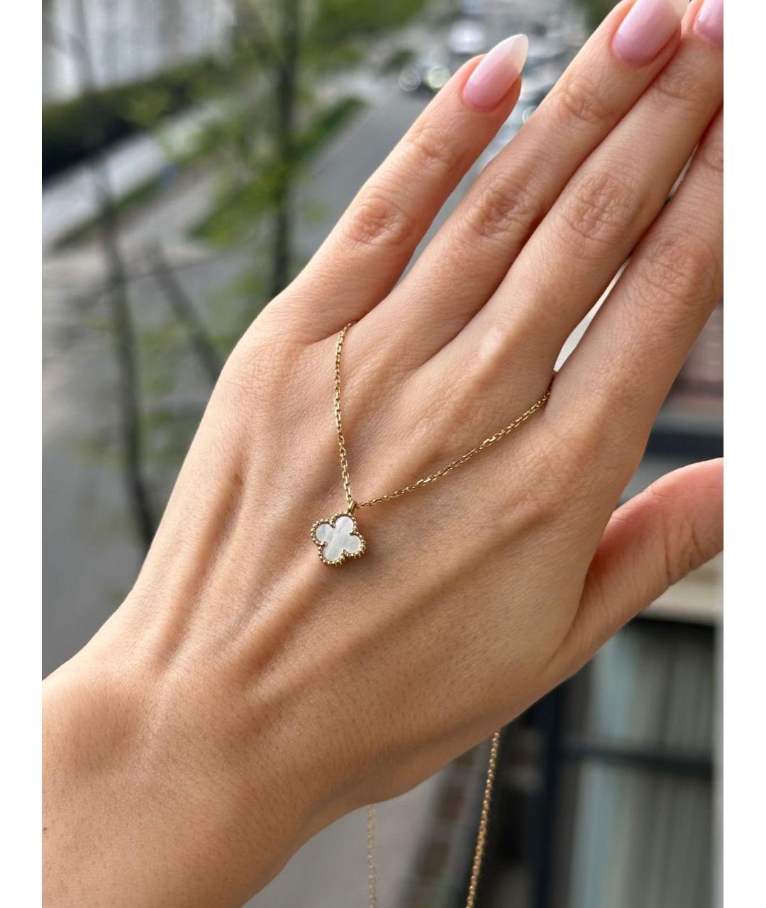 VAN CLEEF & ARPELS Белая подвеска из желтого золота, фото 2