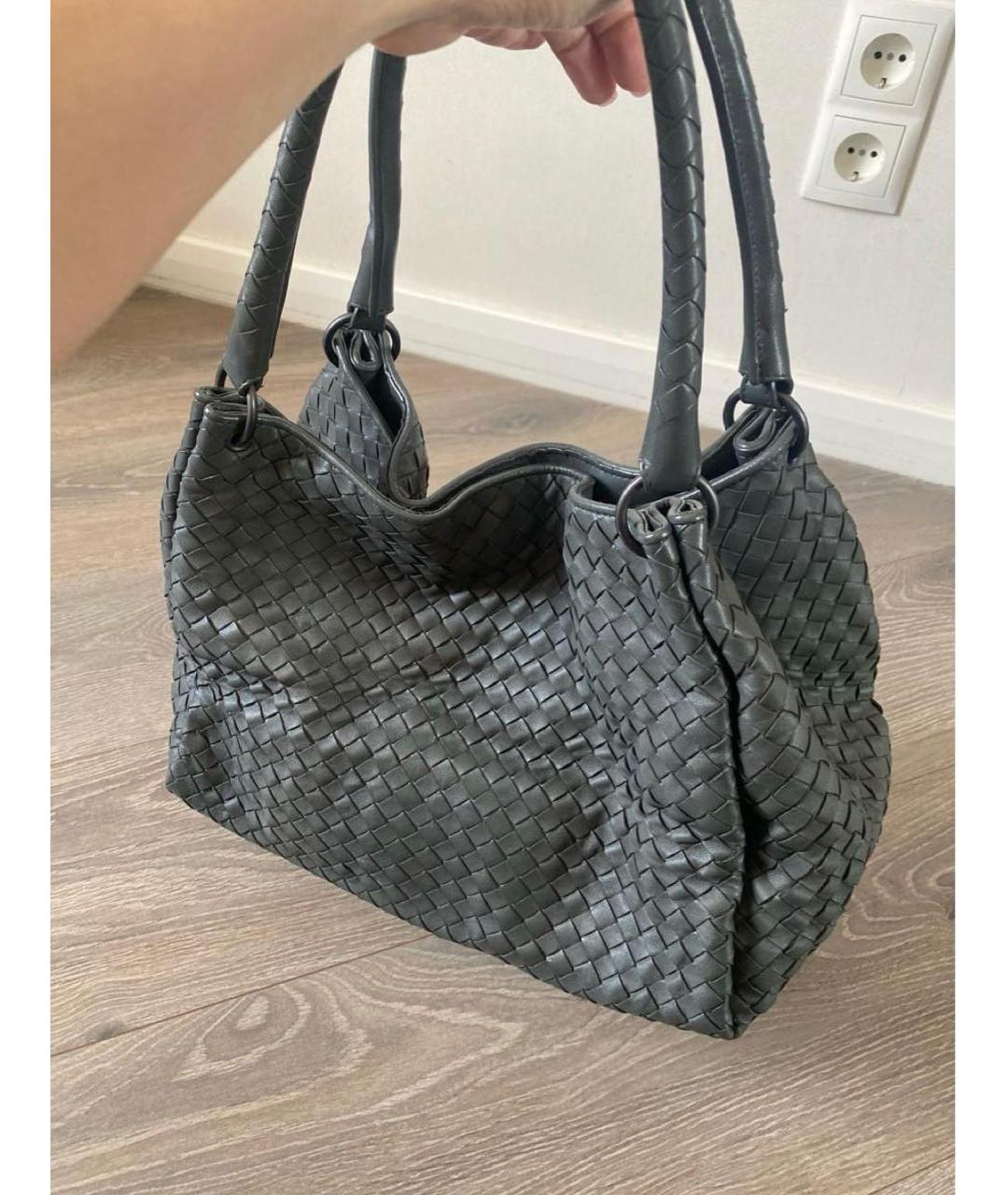 BOTTEGA VENETA Серая кожаная сумка с короткими ручками, фото 4