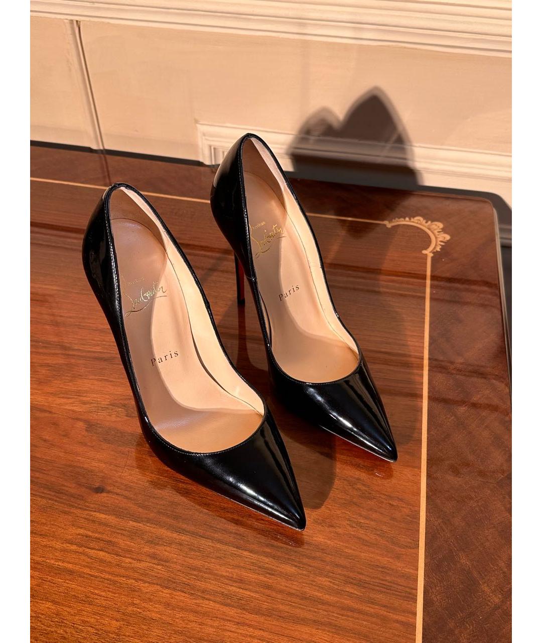 CHRISTIAN LOUBOUTIN Черные туфли из лакированной кожи, фото 4