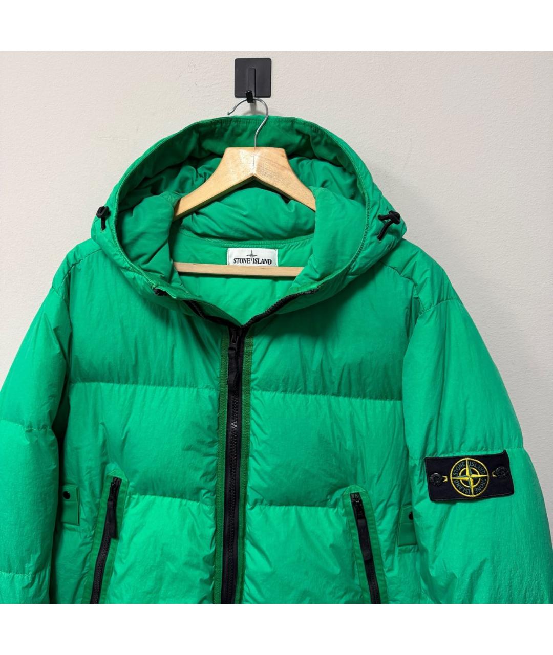 STONE ISLAND Зеленый пуховик, фото 2
