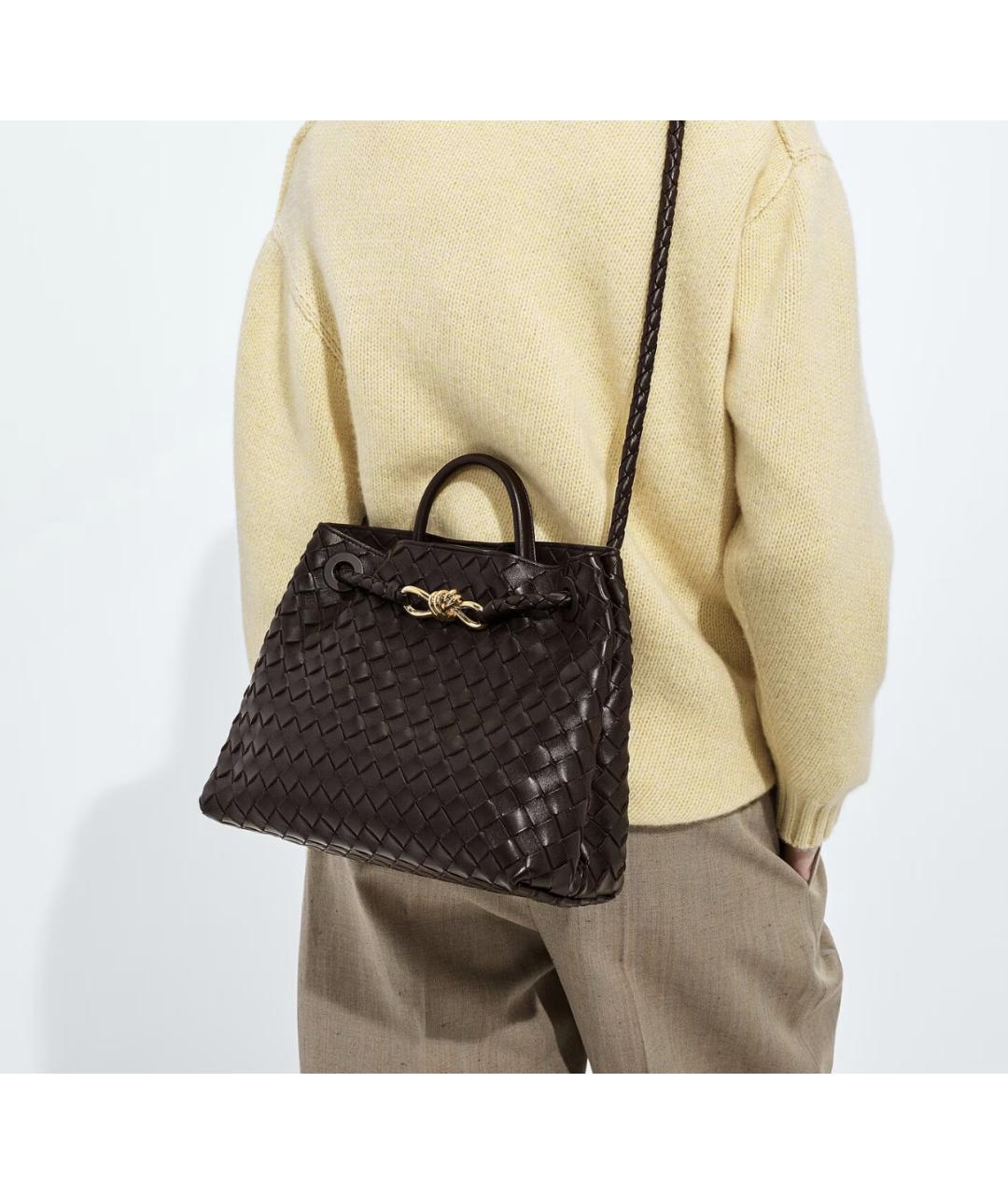 BOTTEGA VENETA Коричневая кожаная сумка с короткими ручками, фото 2