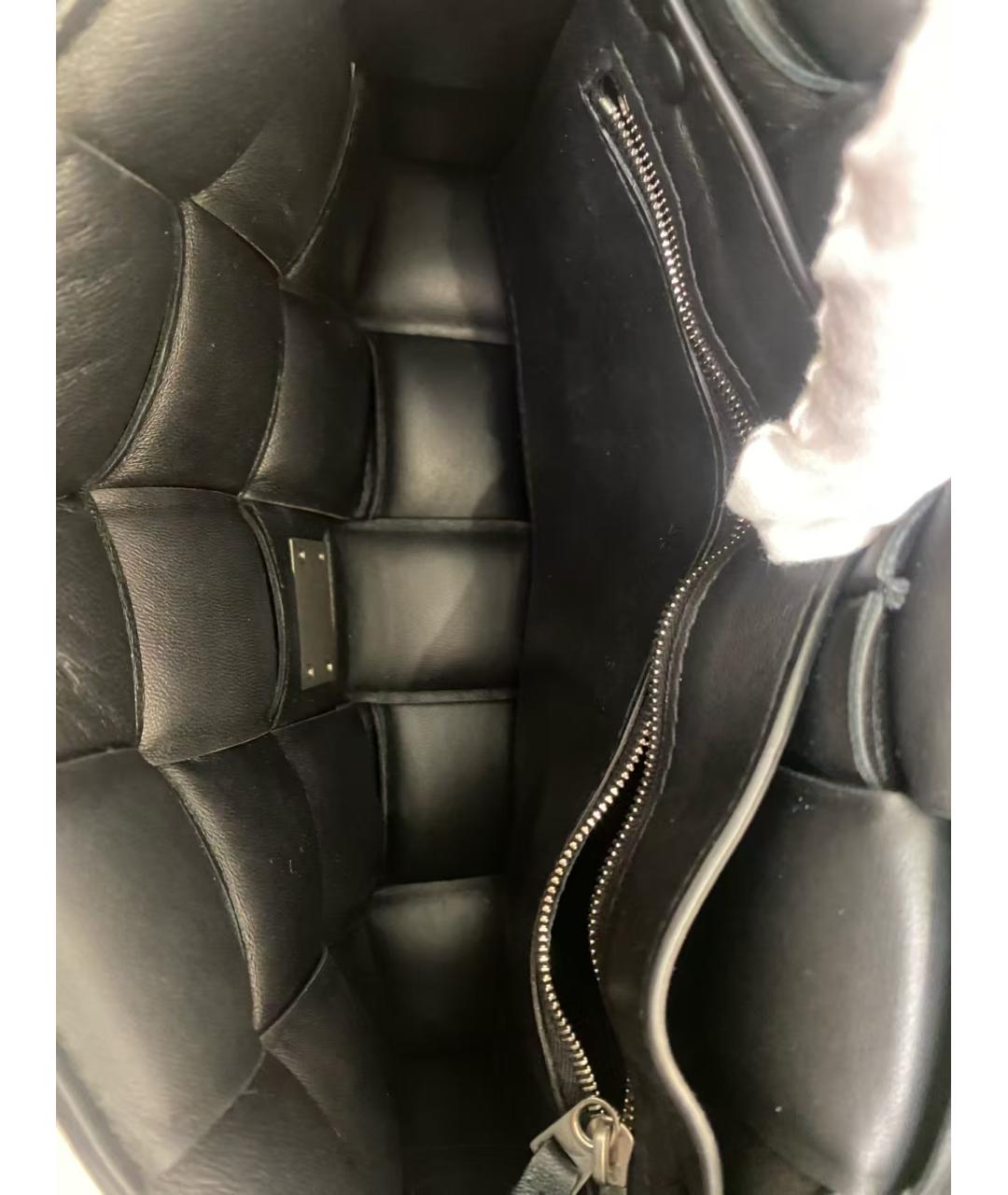 BOTTEGA VENETA Черная кожаная сумка через плечо, фото 4