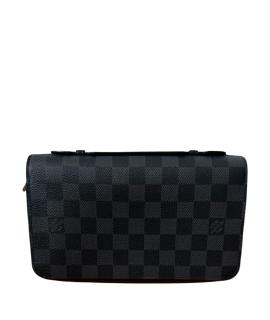 LOUIS VUITTON Кошелек
