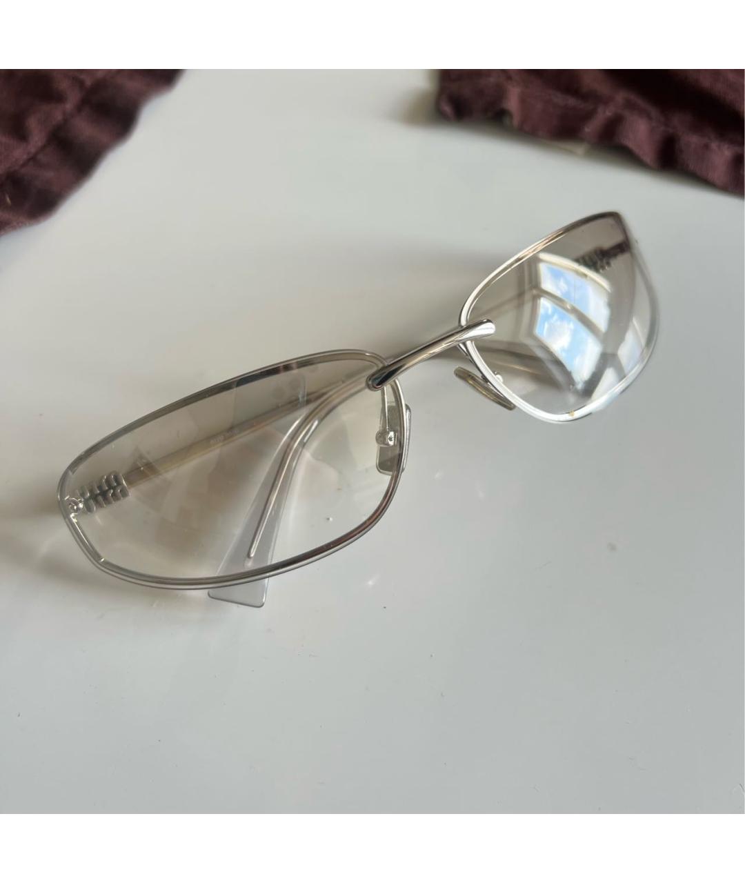 MIU MIU Серебряные металлические солнцезащитные очки, фото 4