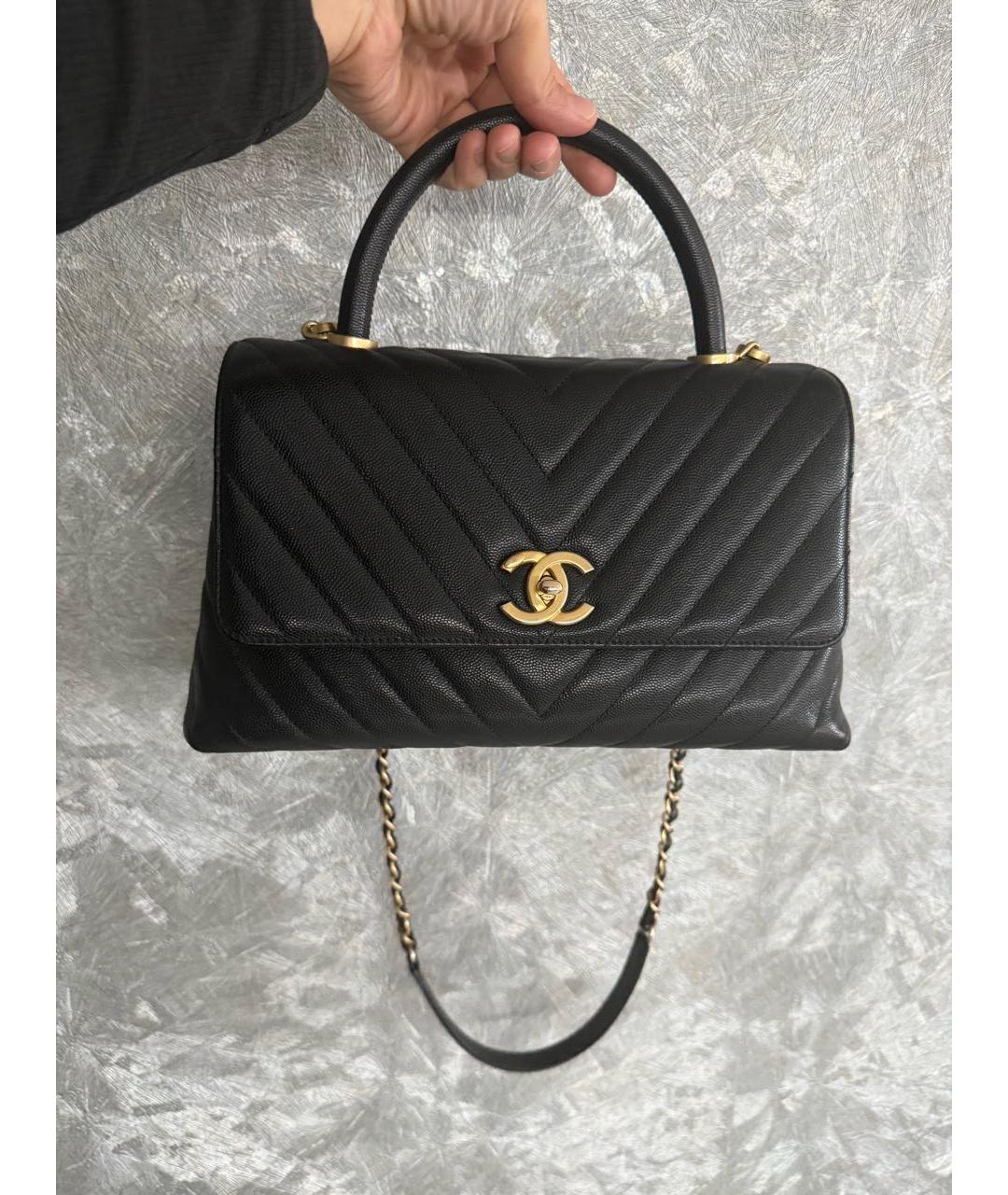 CHANEL Черная кожаная сумка с короткими ручками, фото 9
