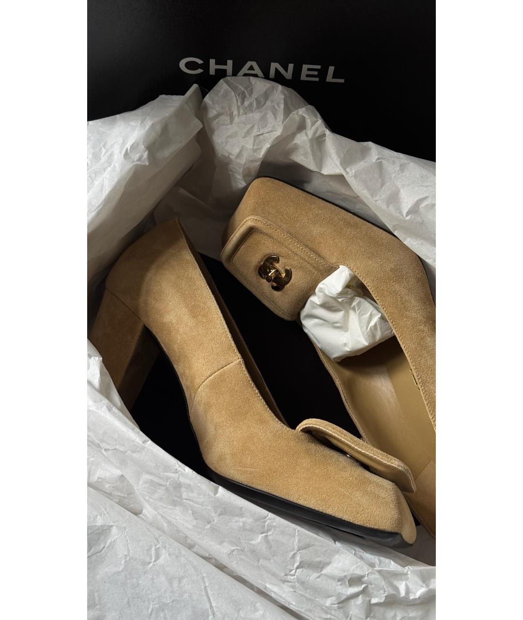 CHANEL Бежевые замшевые туфли, фото 2
