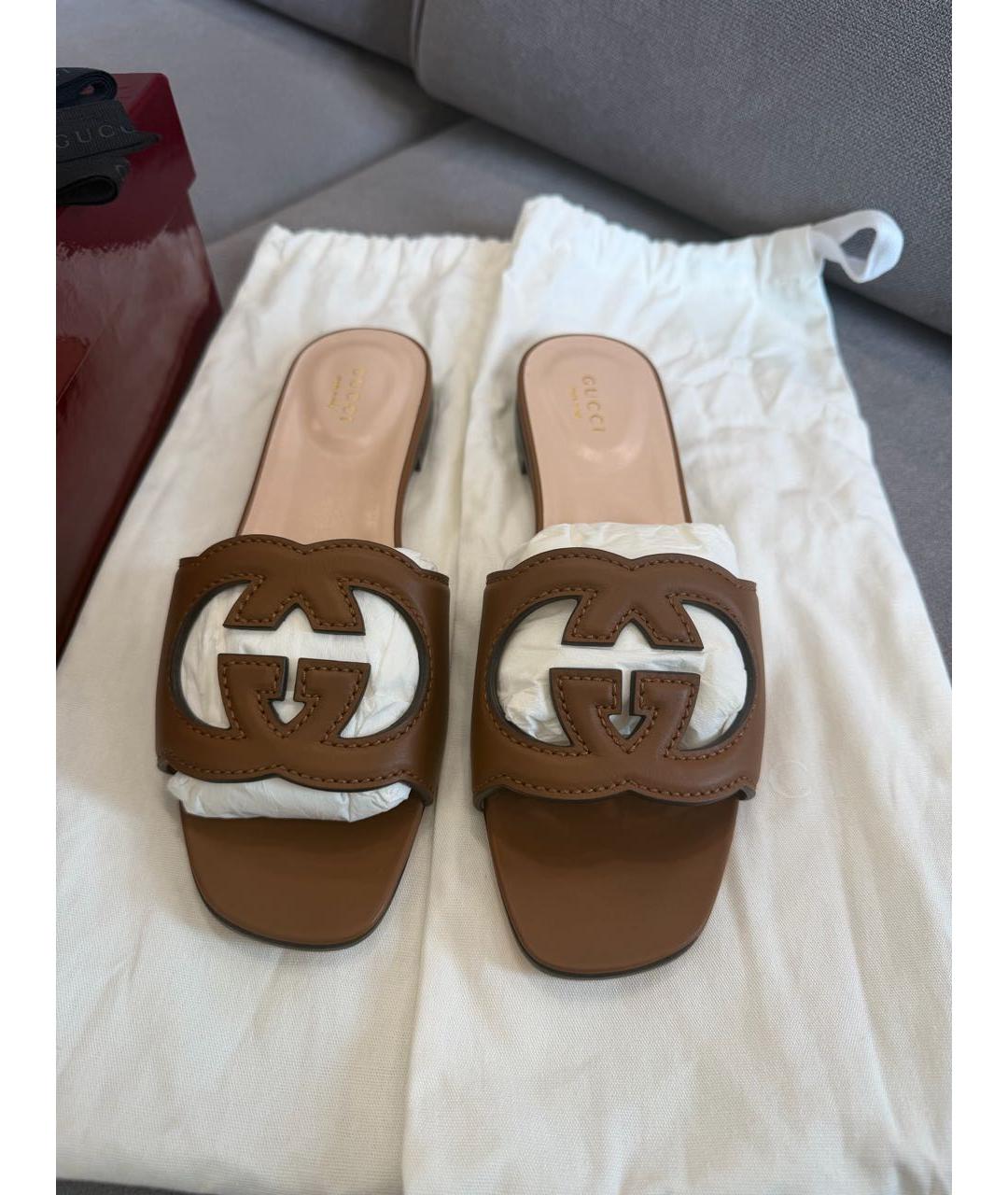 GUCCI Коричневые кожаные шлепанцы, фото 2