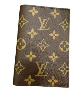 LOUIS VUITTON Обложка/футляр