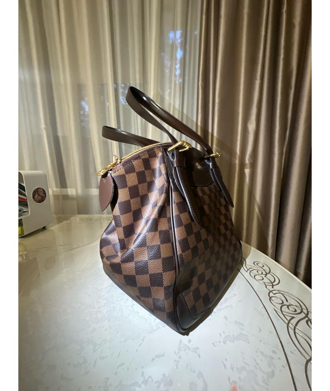 LOUIS VUITTON Коричневая сумка с короткими ручками из канвы, фото 2