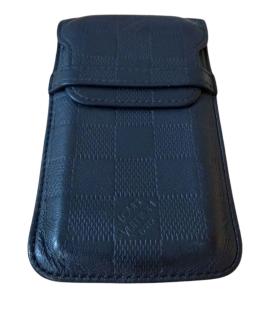 LOUIS VUITTON Аксессуар для смартфона