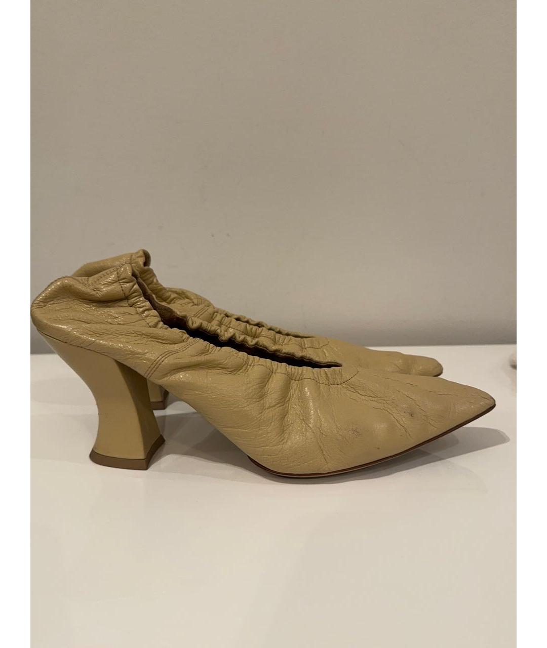 BOTTEGA VENETA Бежевые кожаные туфли, фото 5