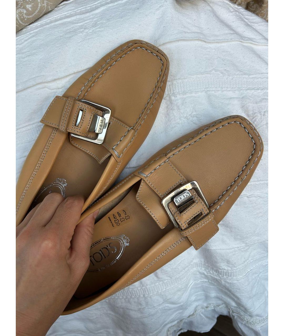 TOD'S Бежевые кожаные мокасины, фото 3