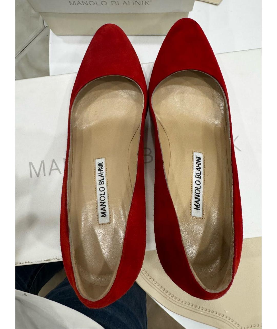 MANOLO BLAHNIK Красные замшевые туфли, фото 3
