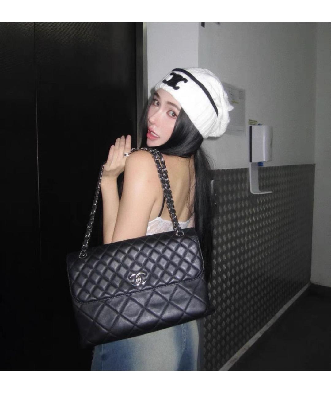 CHANEL Черная сумка через плечо, фото 2