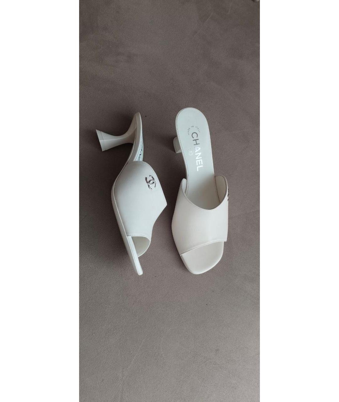 CHANEL Белые кожаные мюли, фото 6