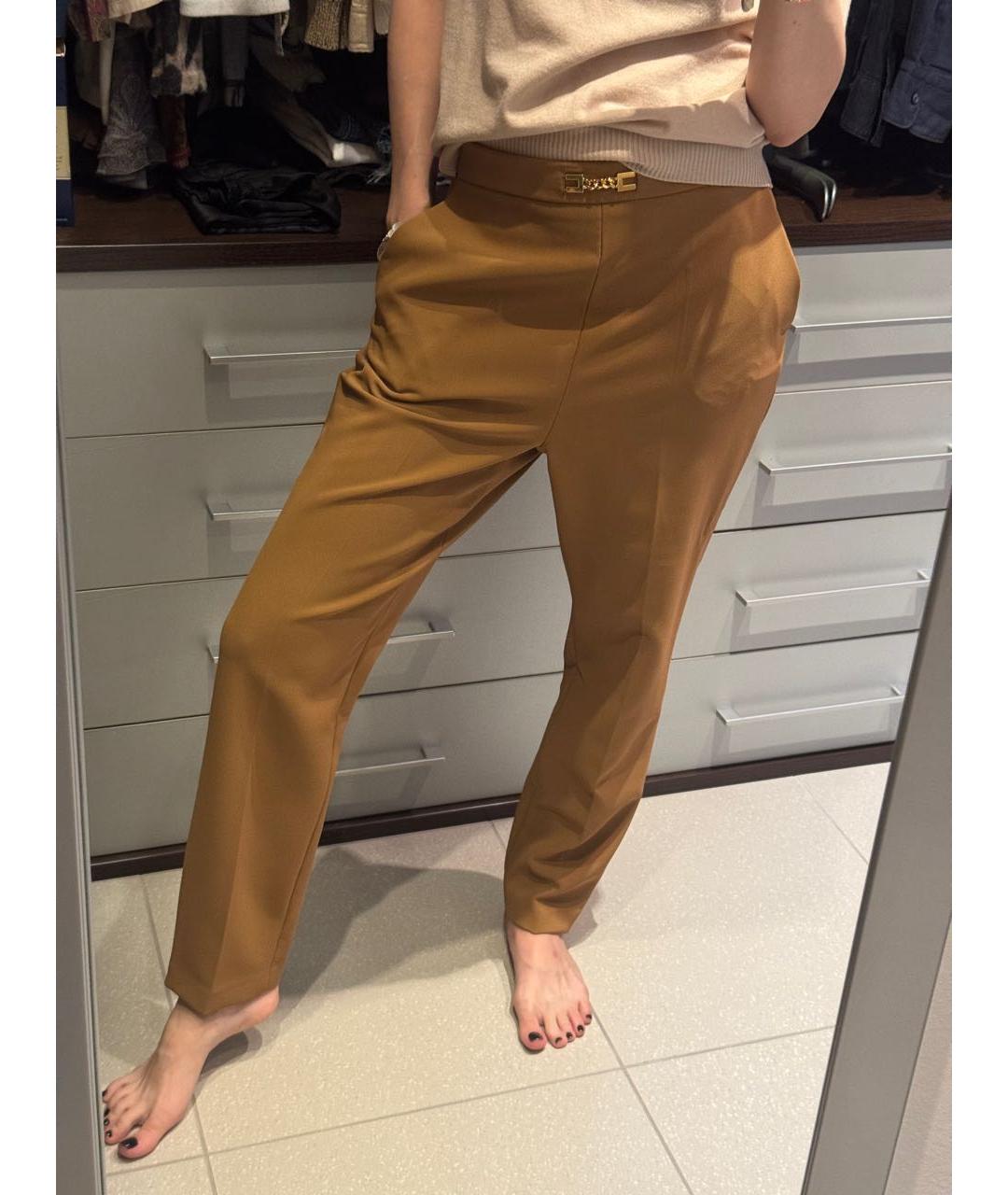 ELISABETTA FRANCHI Бежевые полиэстеровые прямые брюки, фото 2