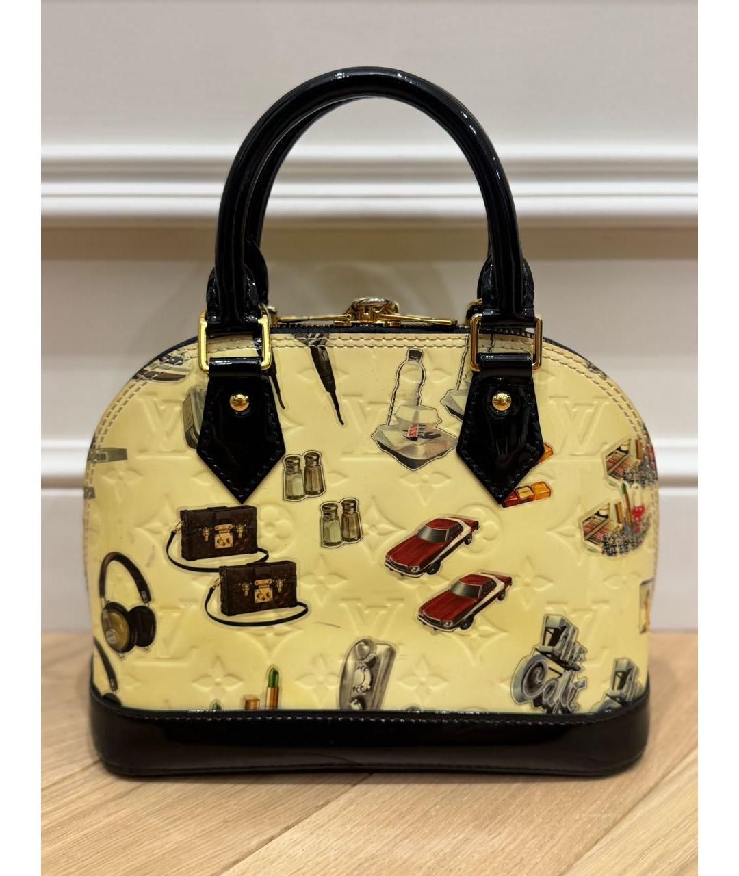 LOUIS VUITTON Бежевая сумка с короткими ручками из лакированной кожи, фото 2