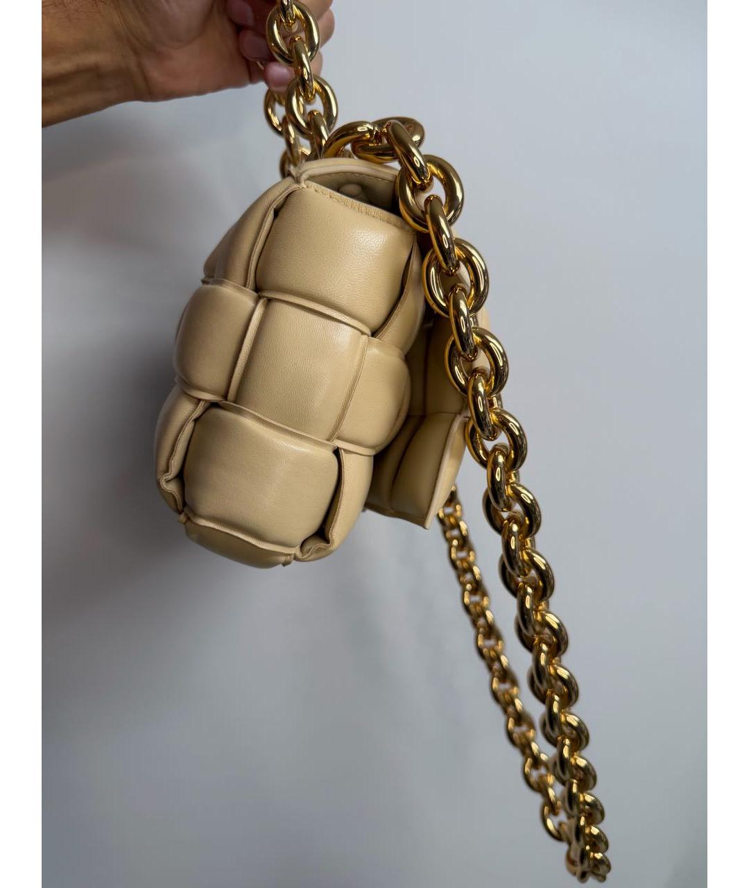 BOTTEGA VENETA Бежевая кожаная сумка с короткими ручками, фото 2