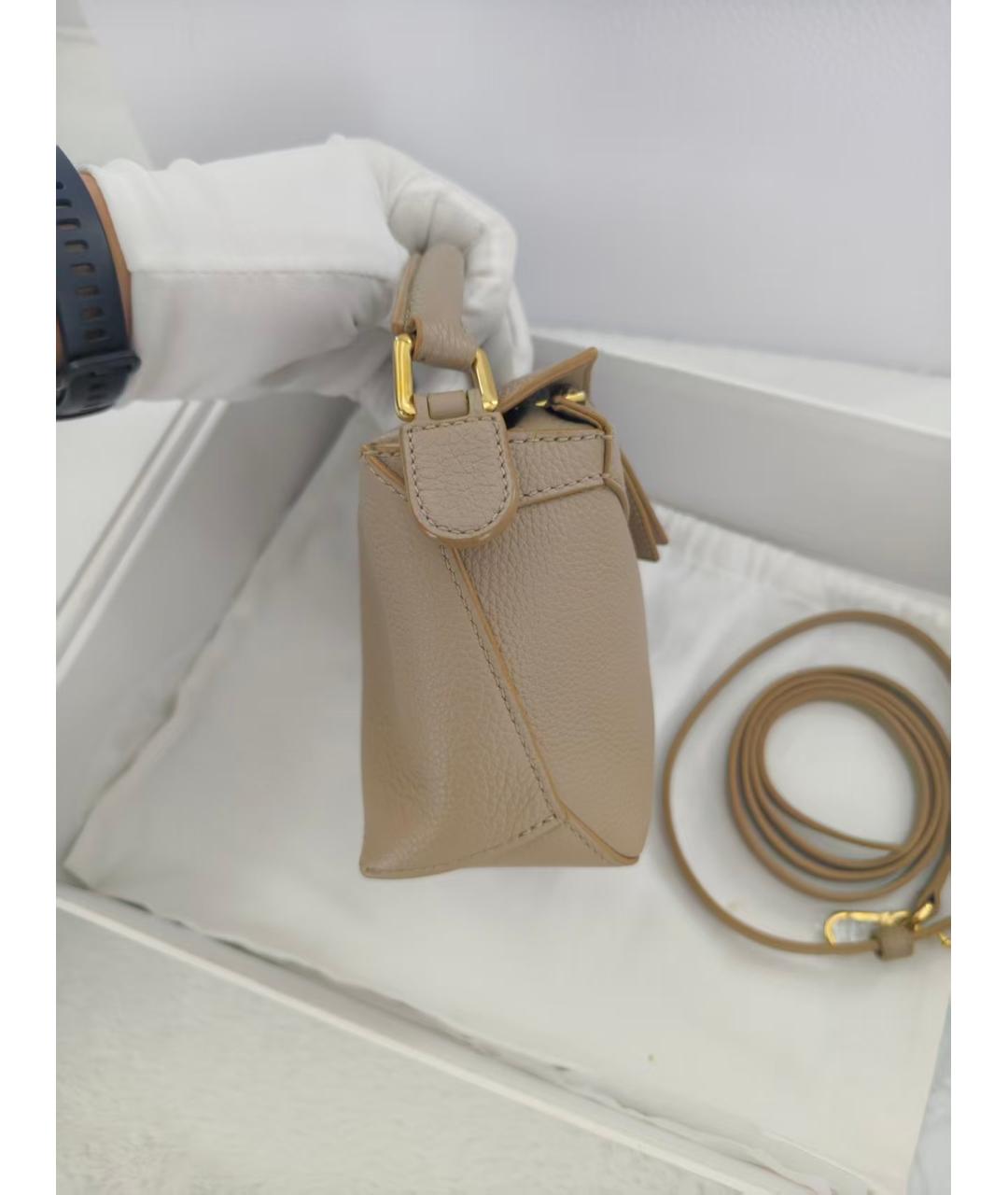 LOEWE Бежевая кожаная сумка через плечо, фото 4