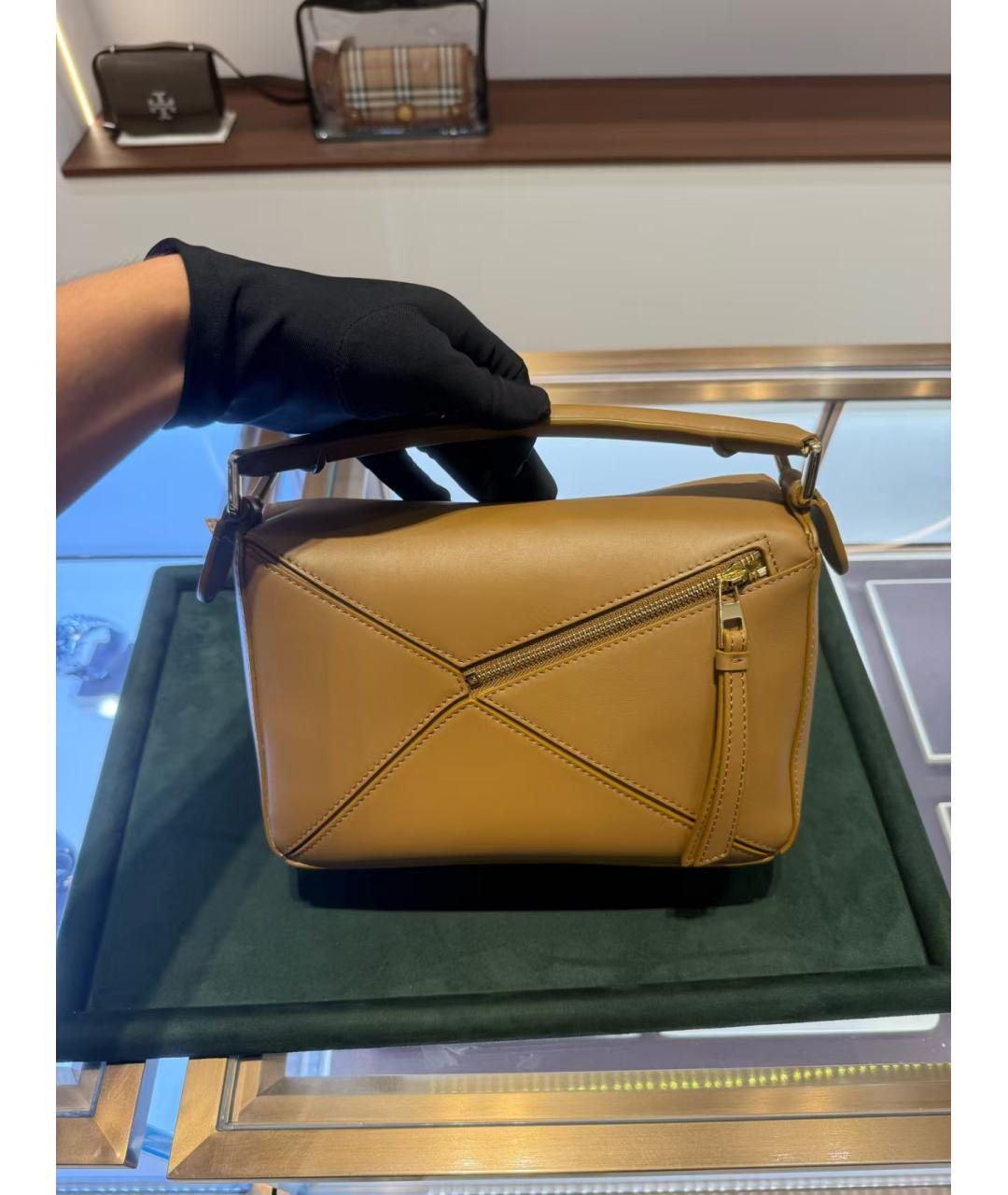LOEWE Коричневая кожаная сумка через плечо, фото 4