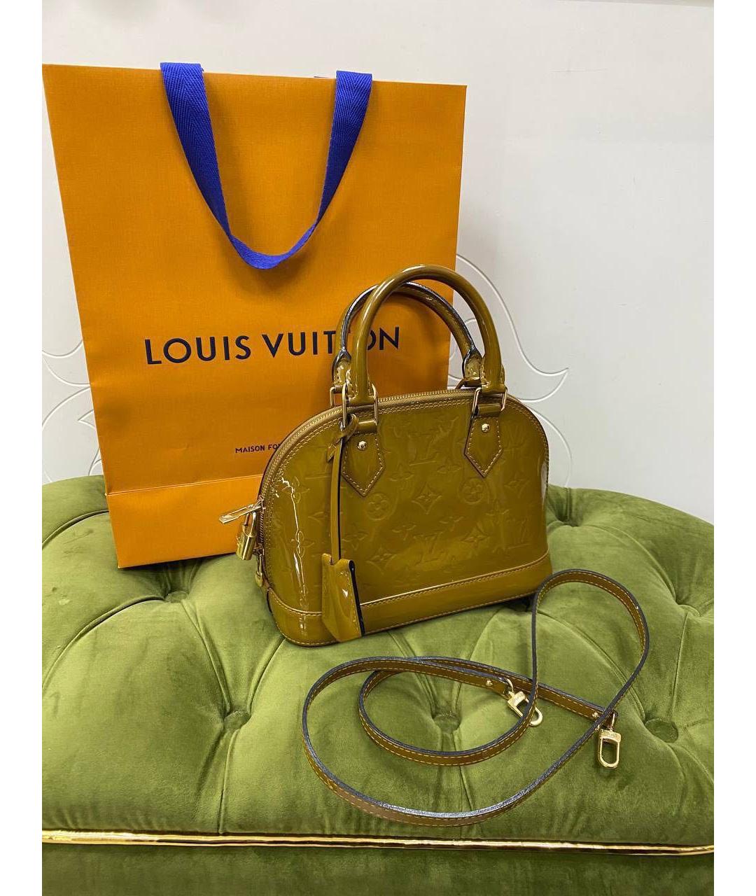 LOUIS VUITTON Горчичная сумка с короткими ручками из лакированной кожи, фото 8