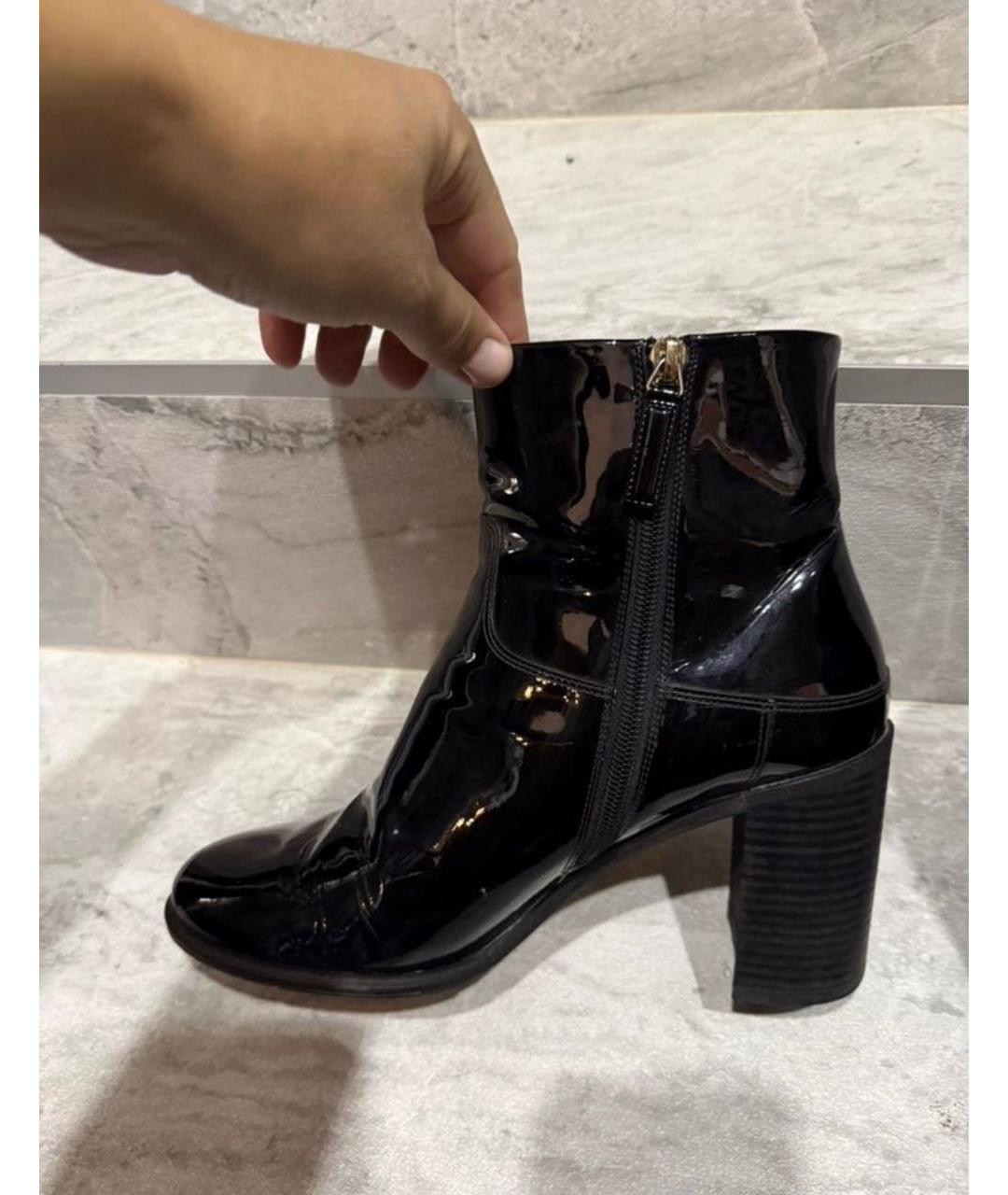 CHANEL Черные ботильоны из лакированной кожи, фото 2