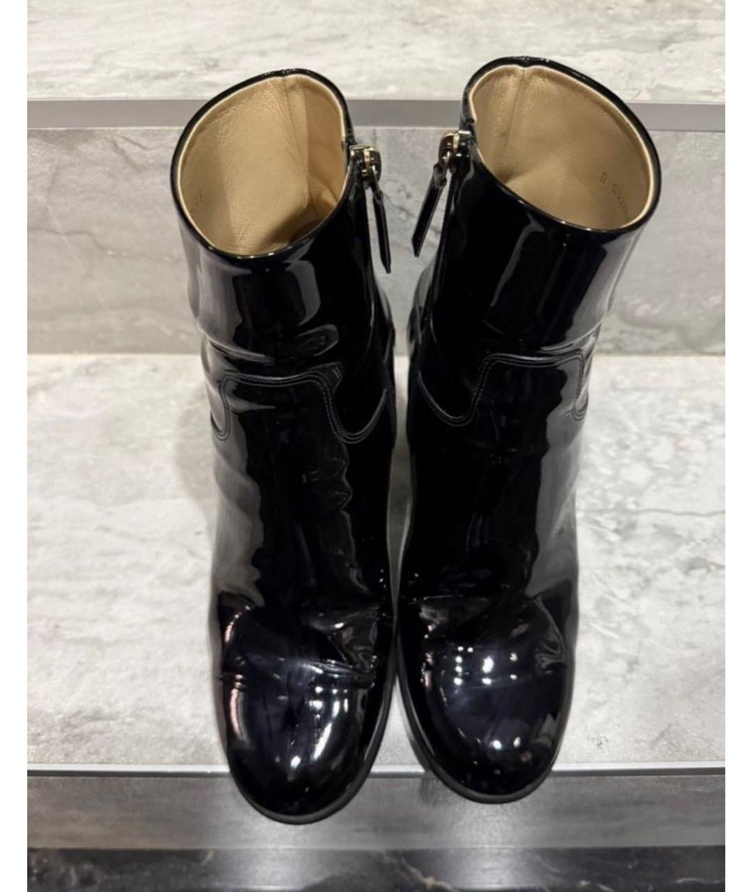 CHANEL Черные ботильоны из лакированной кожи, фото 3