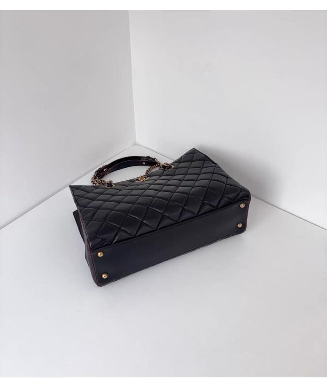 CHANEL Черная кожаная сумка тоут, фото 5