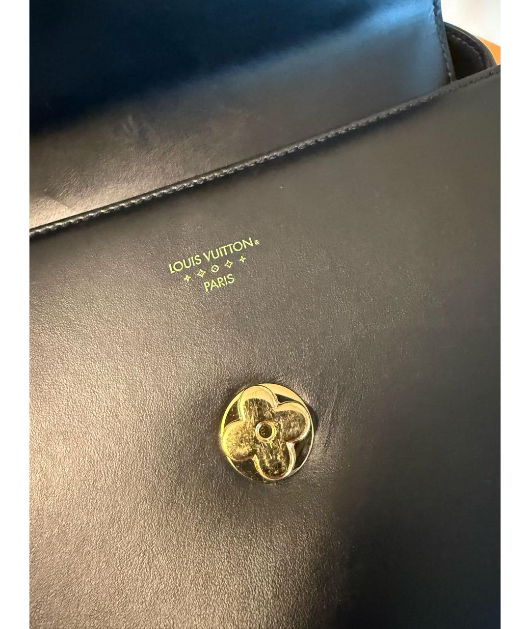 LOUIS VUITTON Черная кожаная сумка через плечо, фото 4