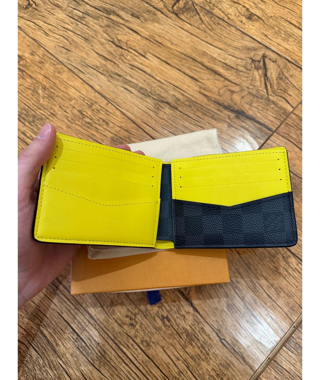 LOUIS VUITTON Черный кожаный кошелек, фото 3