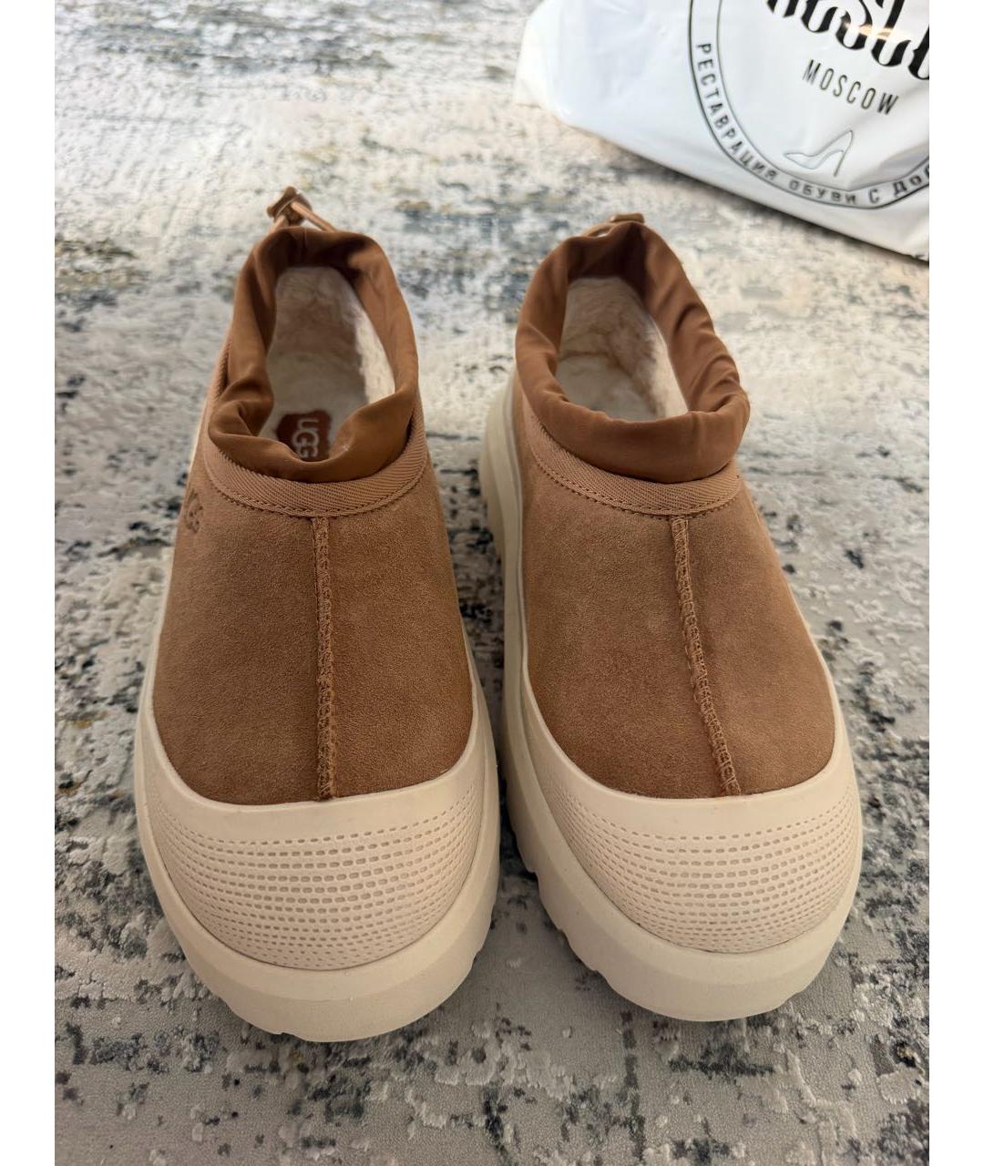 UGG Коричневые замшевые ботинки, фото 2