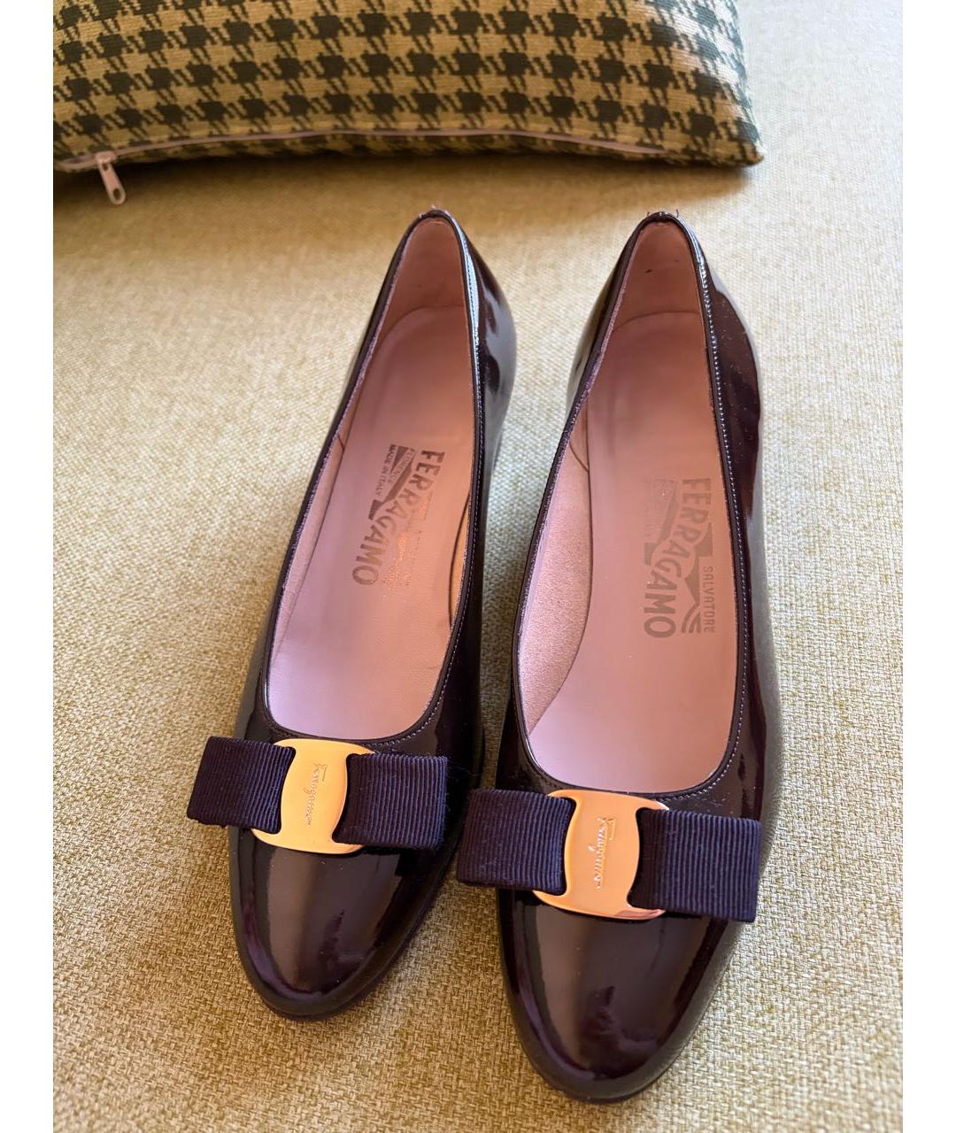 FERRAGAMO Коричневые туфли из лакированной кожи, фото 3