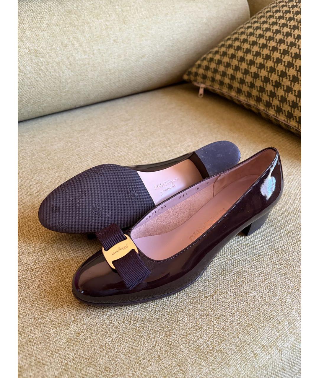 FERRAGAMO Коричневые туфли из лакированной кожи, фото 2