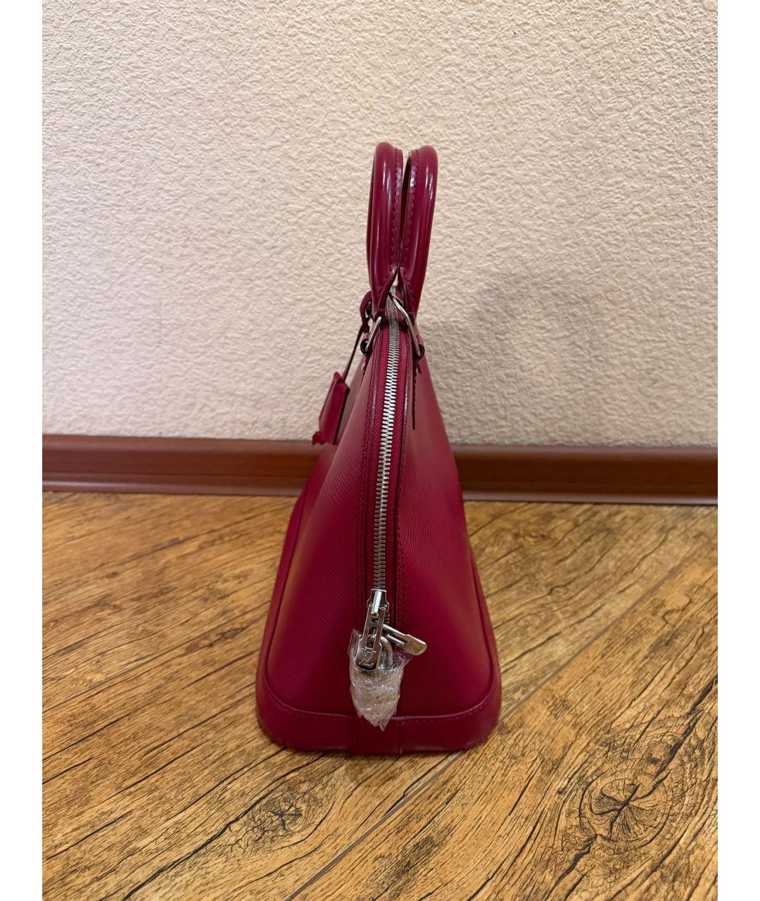 LOUIS VUITTON Красная кожаная сумка с короткими ручками, фото 3