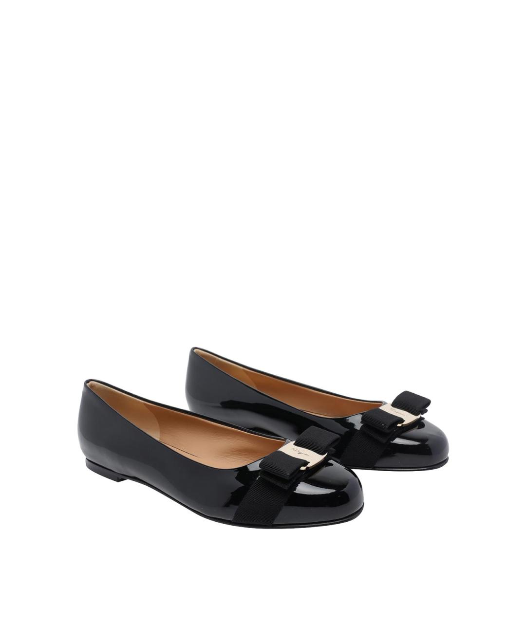 FERRAGAMO Черные кожаные балетки, фото 2