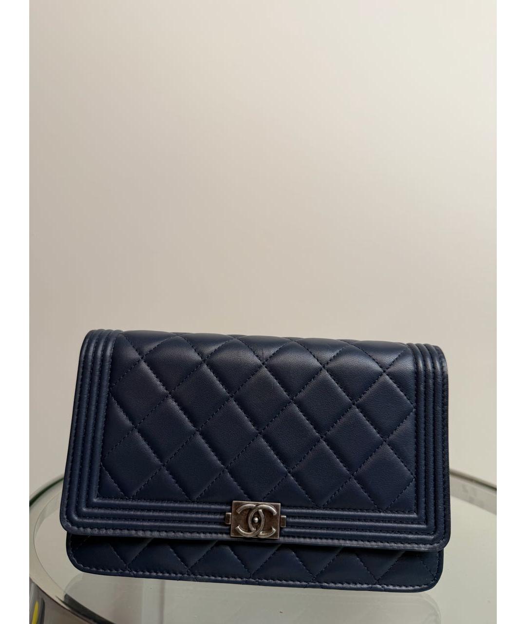 CHANEL Темно-синяя кожаная сумка через плечо, фото 5