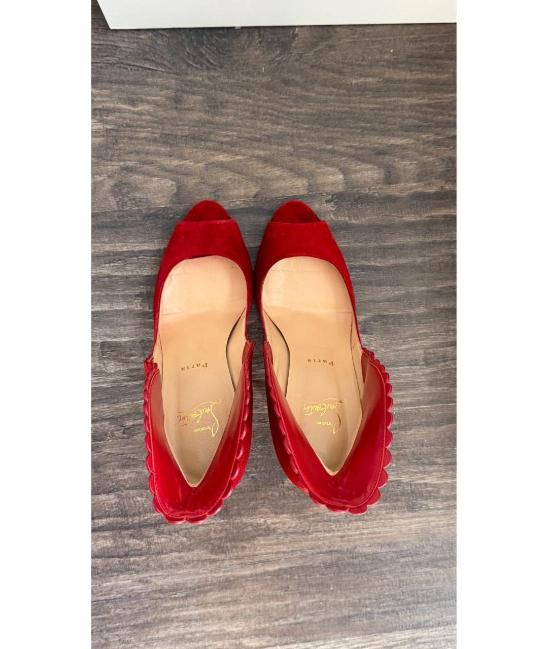 CHRISTIAN LOUBOUTIN Красные замшевые туфли, фото 3
