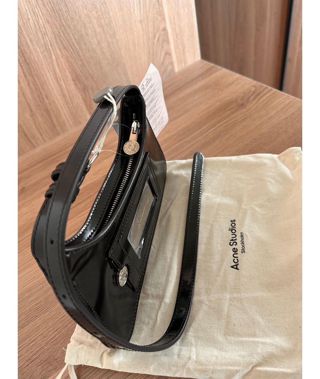 ACNE STUDIOS Черная сумка через плечо из лакированной кожи, фото 4
