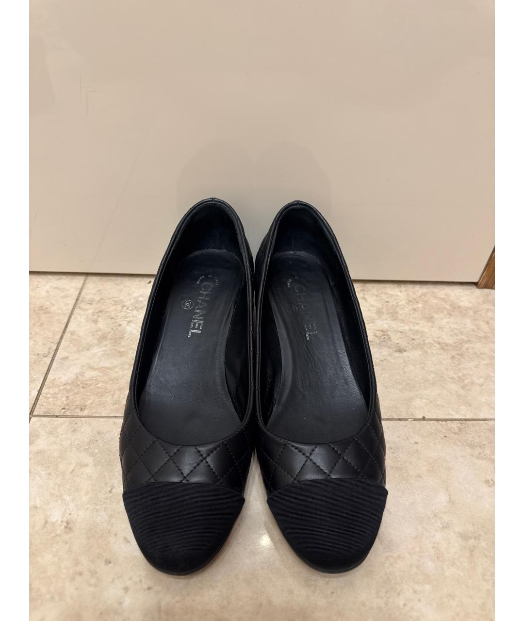 CHANEL Черные кожаные туфли, фото 2