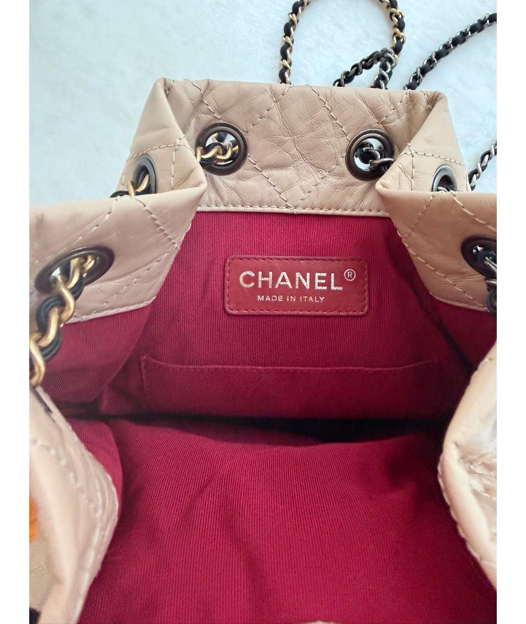 CHANEL Бежевый кожаный рюкзак, фото 4