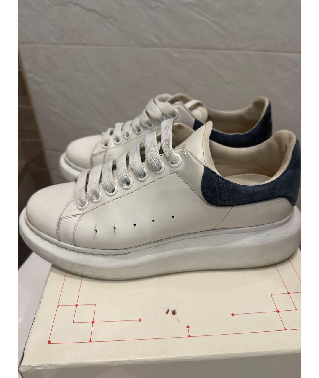 ALEXANDER MCQUEEN Белые кожаные кеды, фото 4