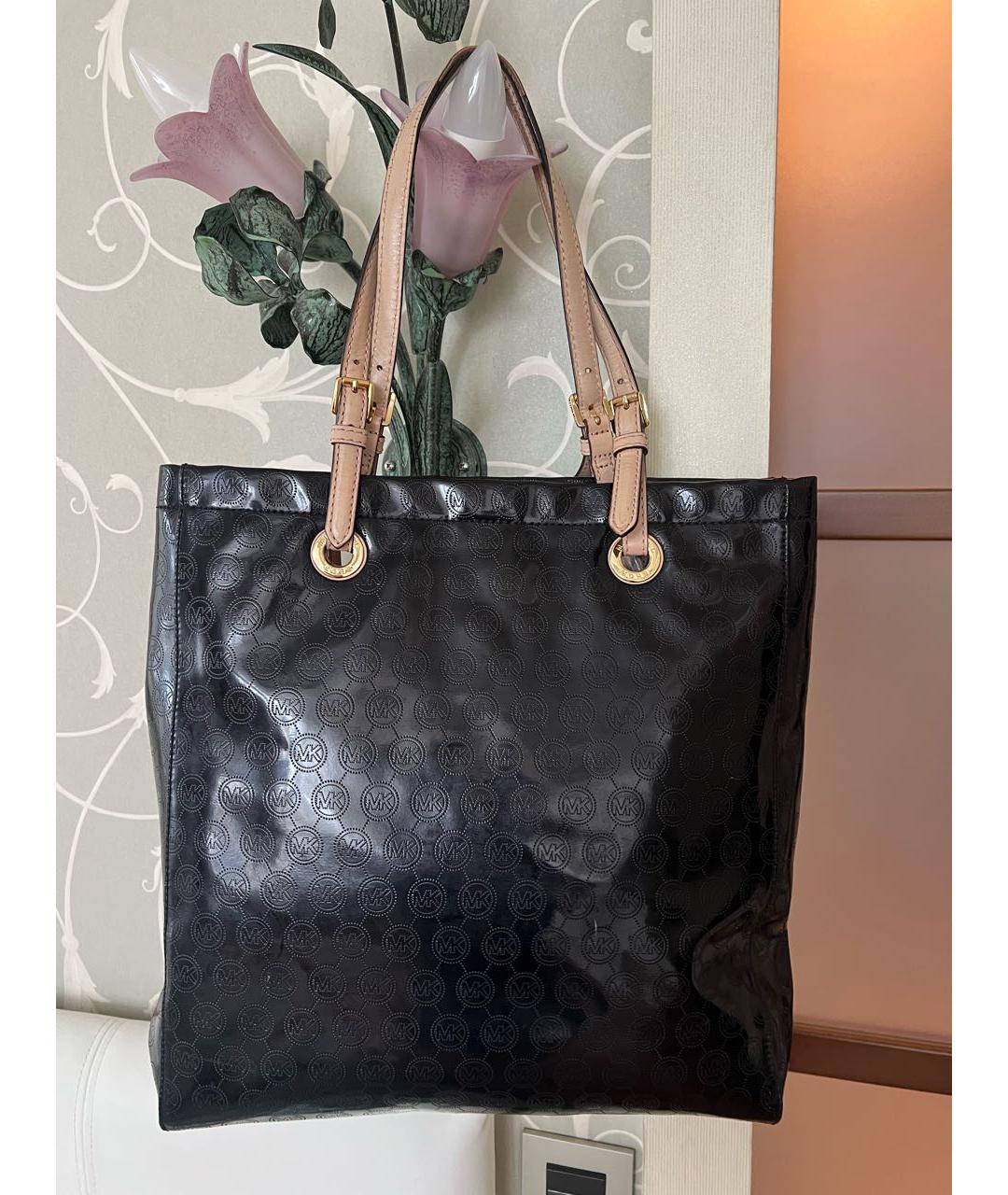 MICHAEL KORS Черная сумка тоут из лакированной кожи, фото 2