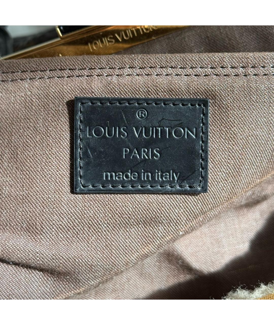 LOUIS VUITTON Коричневая сумка с короткими ручками из лакированной кожи, фото 8