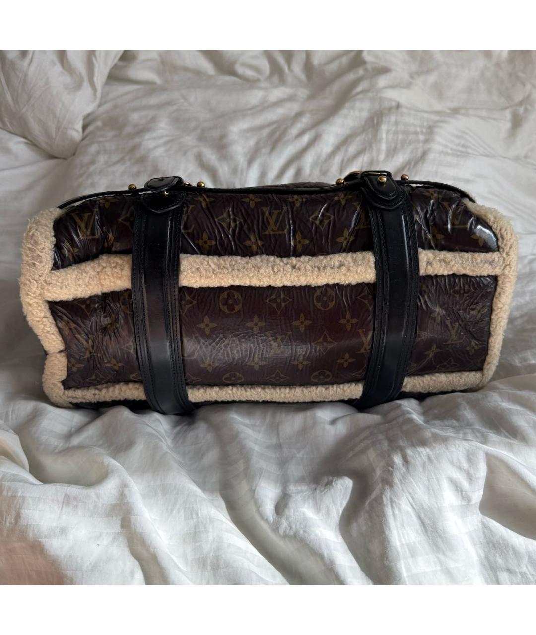 LOUIS VUITTON Коричневая сумка с короткими ручками из лакированной кожи, фото 5