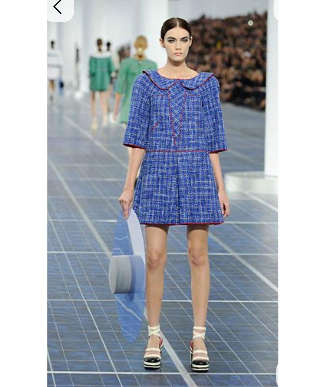 CHANEL Синее твидовое коктейльное платье, фото 2