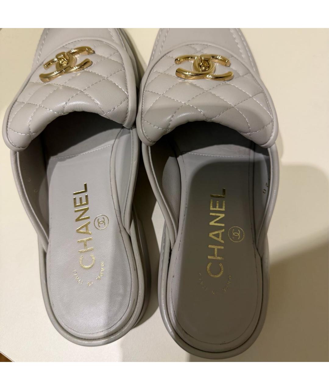 CHANEL Серые кожаные сабо, фото 3