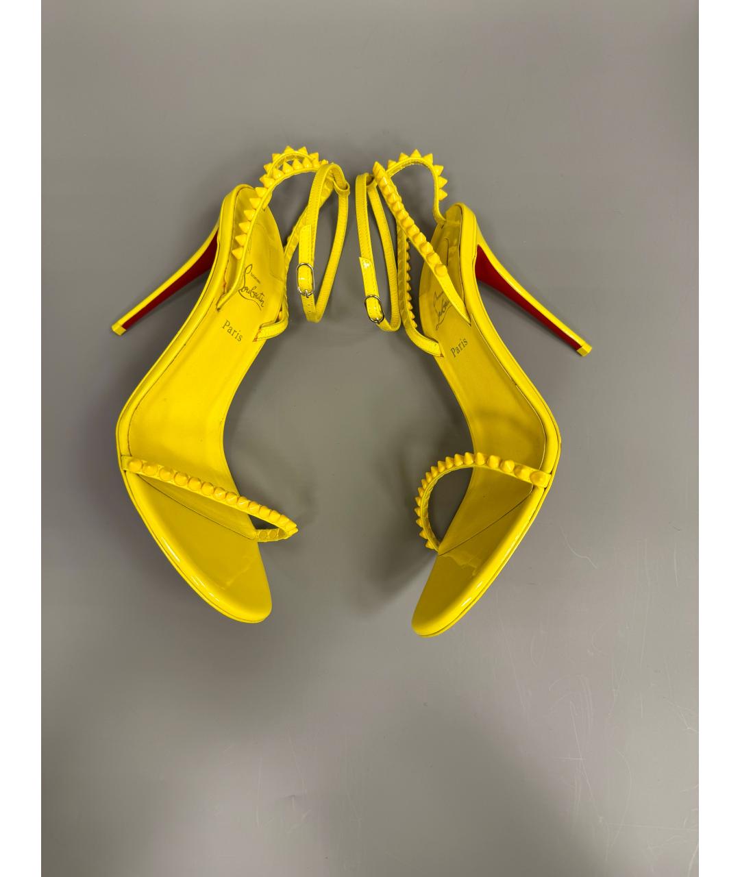 CHRISTIAN LOUBOUTIN Желтые кожаные босоножки, фото 2