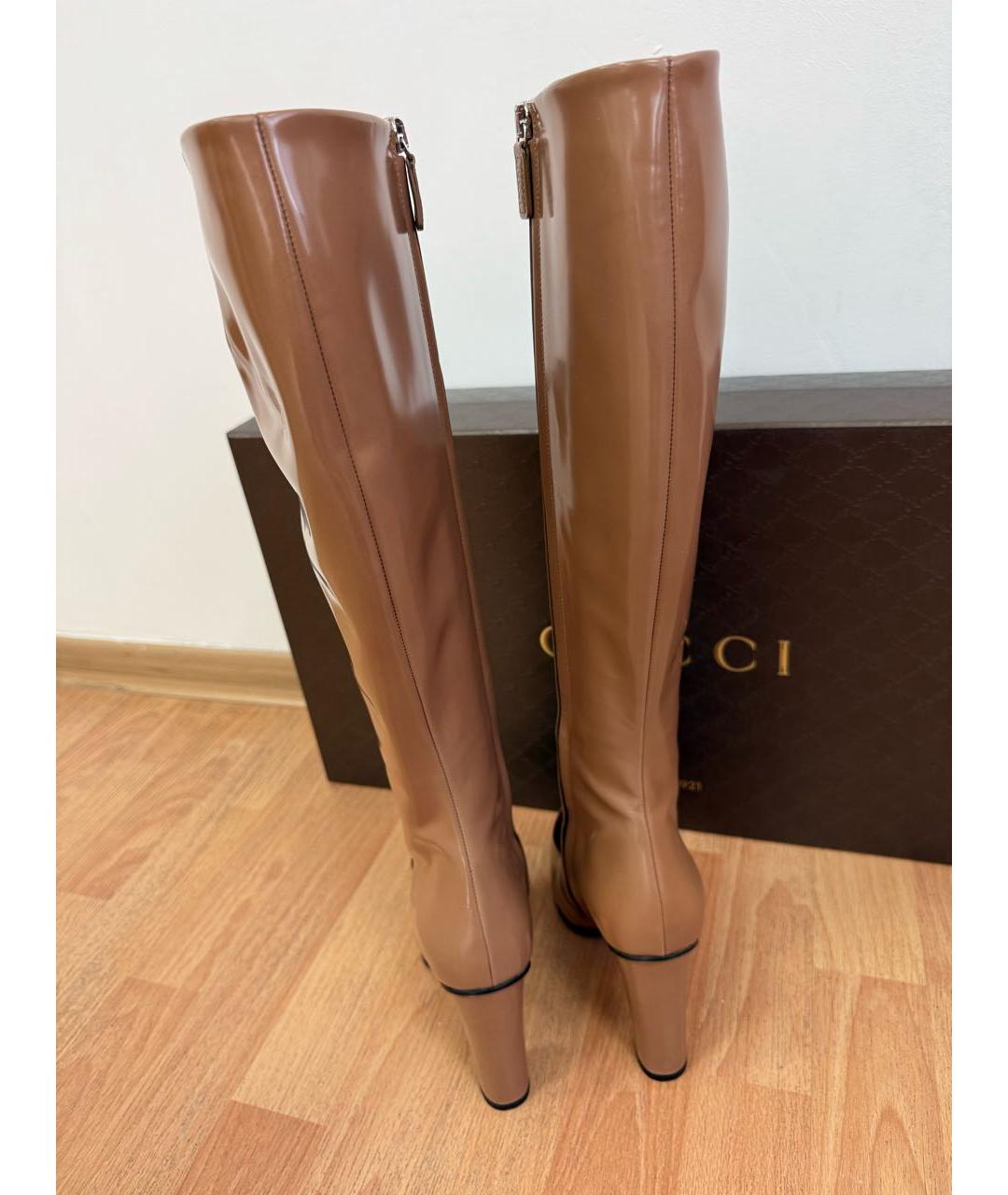 GUCCI Бежевые сапоги из лакированной кожи, фото 7