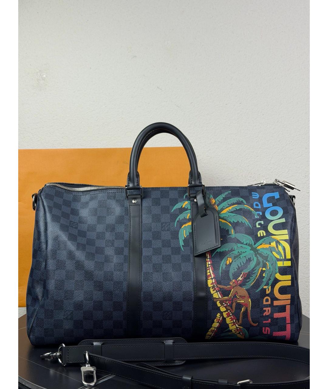 LOUIS VUITTON Черная дорожная/спортивная сумка из искусственной кожи, фото 2