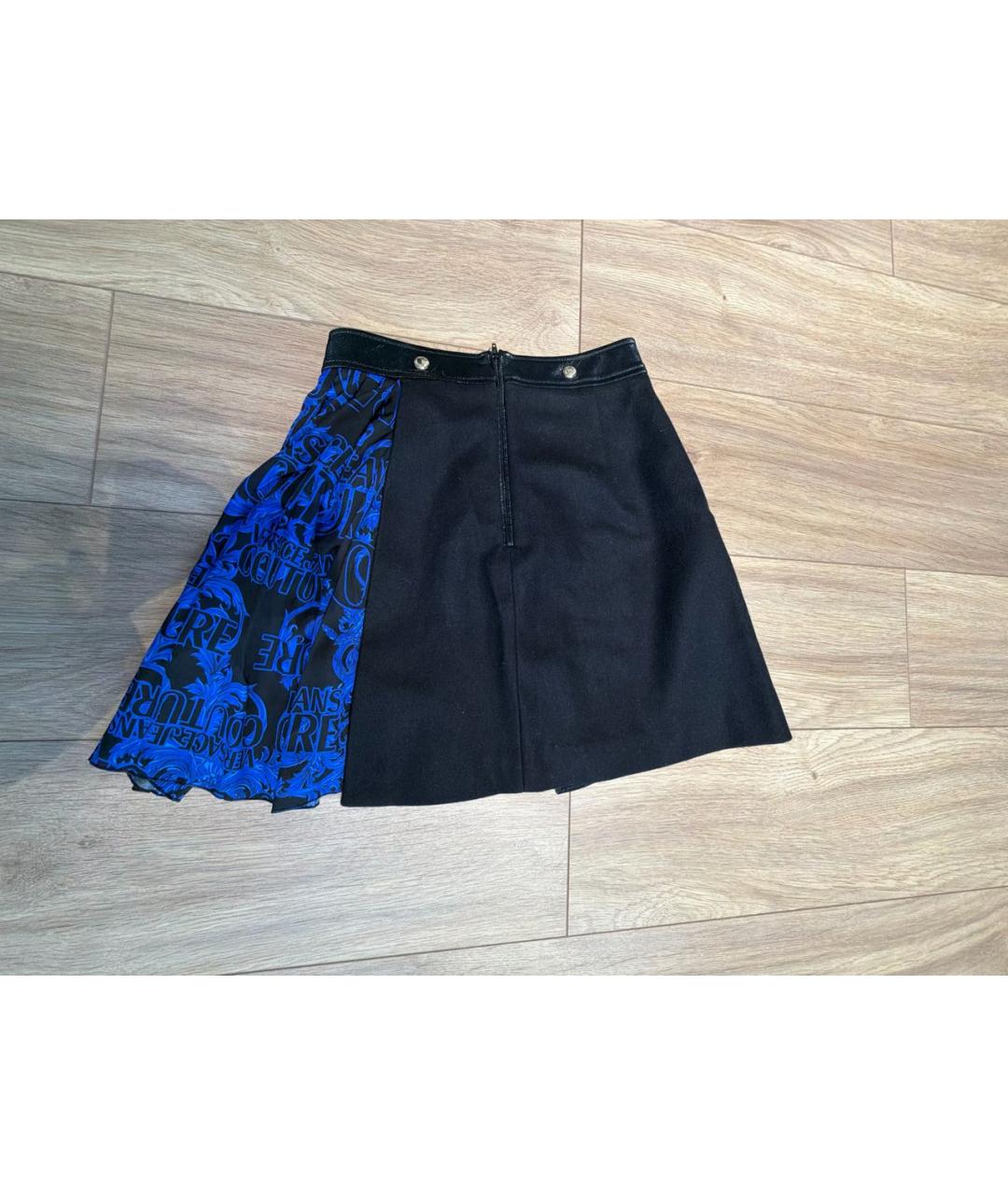 VERSACE JEANS COUTURE Черная вискозная юбка мини, фото 2